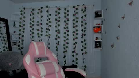 Snapshot of azumi_saan chatting on September 2025 02:44:01 AM azumi saan online show from September 2025 02:44:01 AM