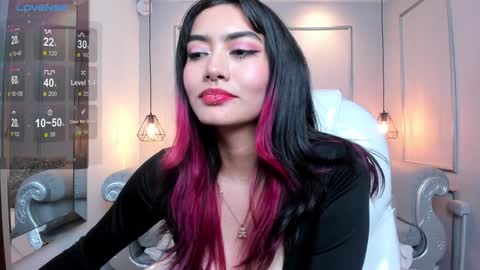 Azura online show from February 2025 10:54:01 PM