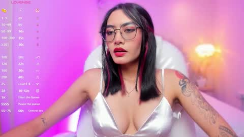 Azura online show from March 2026 07:08:01 PM