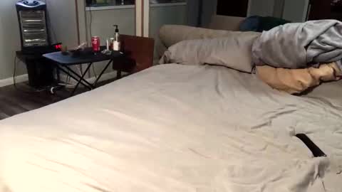 Snapshot of b00tyh0l3l0vin69 chatting on February 2026 03:11:01 AM Htwnswangngape online show from February 2026 03:11:01 AM