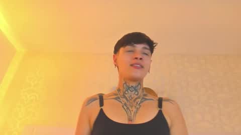 Anny online show from October 2025 07:55:01 PM