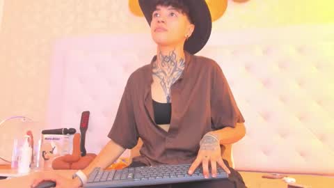 Anny online show from January 2026 03:23:01 AM