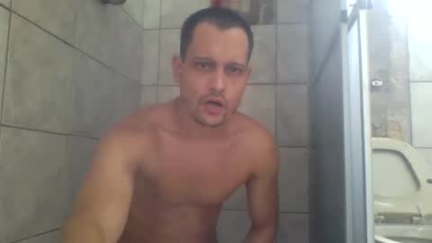 M4ll0y online show from February 2025 05:48:01 PM