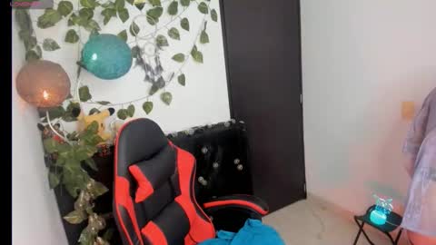 Snapshot of baaby_boyy chatting on February 2026 07:00:02 PM odeley online show from February 2026 07:00:02 PM