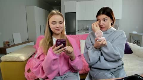 Snapshot of bab_boom chatting on October 2025 01:44:01 AM Monica online show from October 2025 01:44:01 AM