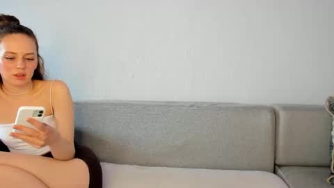 Monica online show from May 2026 09:15:01 AM