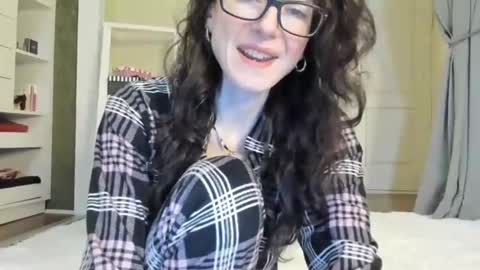 babby_jewel online show from December 2024 11:06:02 AM