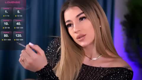 Snapshot of babbyaisha chatting on February 2025 07:15:02 PM Inna online show from February 2025 07:15:02 PM