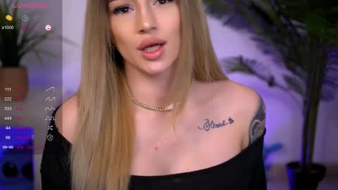 Snapshot of babbyaisha chatting on March 2025 06:43:02 PM Inna online show from March 2025 06:43:02 PM