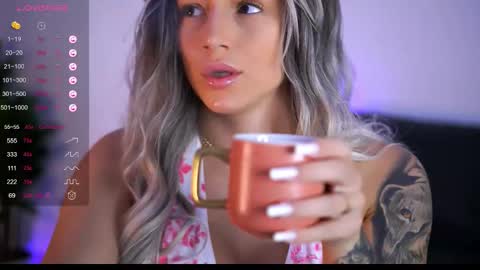 Snapshot of babbyaisha chatting on September 2025 05:45:01 PM Inna online show from September 2025 05:45:01 PM