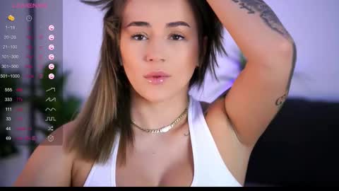 Snapshot of babbyaisha chatting on September 2025 06:40:02 PM Inna online show from September 2025 06:40:02 PM