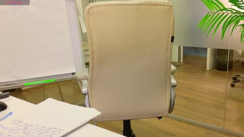 Olivia and Lexi online show from January 2025 12:12:01 AM