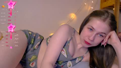 Kira online show from January 2025 10:22:01 PM