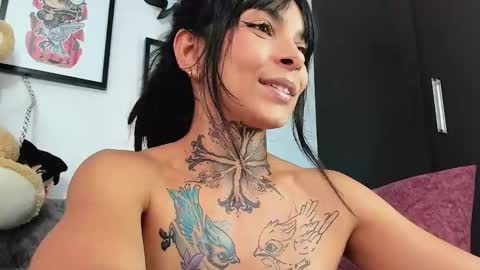 BomBom online show from February 2025 03:47:01 PM