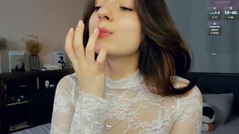 Emily online show from September 2025 07:24:02 AM