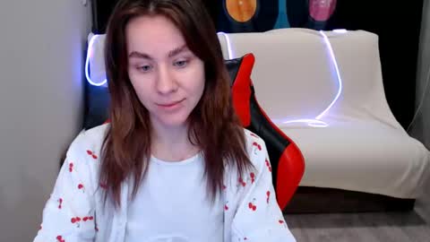 baby_kitte online show from January 2025 02:10:02 AM