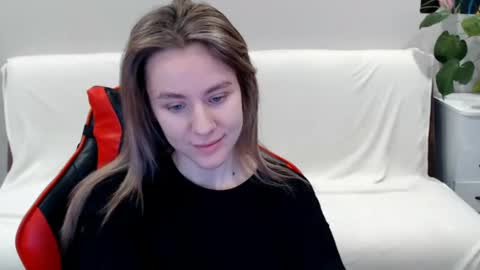 baby_kitte online show from January 2025 03:00:01 AM