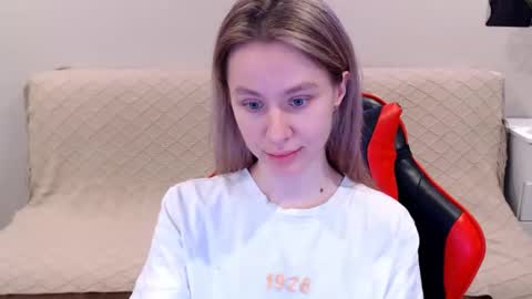 baby_kitte online show from February 2025 05:50:02 AM