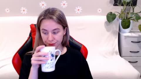 baby_kitte online show from February 2025 04:53:01 PM