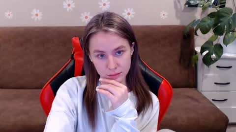 baby_kitte online show from March 2025 04:43:02 AM