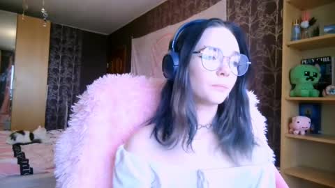 Alice online show from April 2026 08:52:02 AM