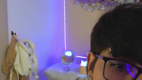  Dani  online show from February 2025 01:40:01 AM