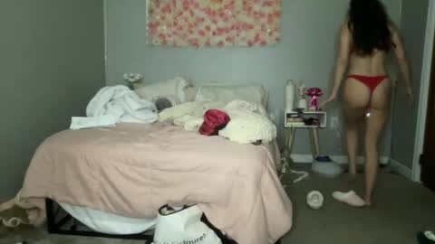 Snapshot of babyaves chatting on November 2025 07:09:01 AM babyaves online show from November 2025 07:09:01 AM