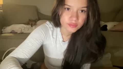 Snapshot of babyaves chatting on November 2025 04:11:02 AM babyaves online show from November 2025 04:11:02 AM