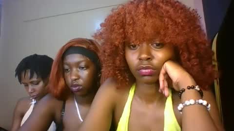 Snapshot of babybrown20 chatting on April 2026 04:35:01 AM babybrown online show from April 2026 04:35:01 AM