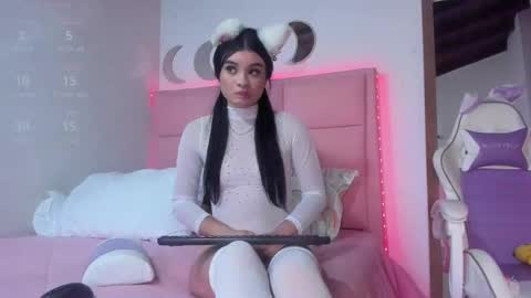 mia online show from November 2025 06:40:02 PM