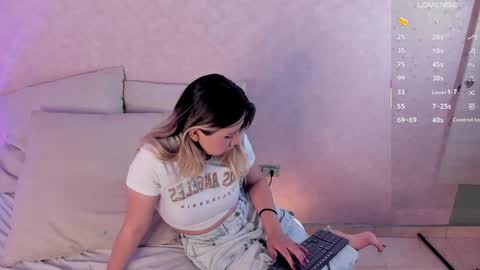 babyfoxxx_ online show from April 2026 12:10:01 PM