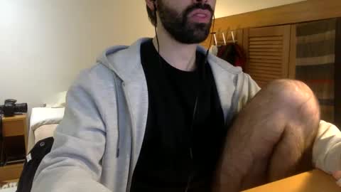 Tom A.    online show from December 2024 11:49:01 PM