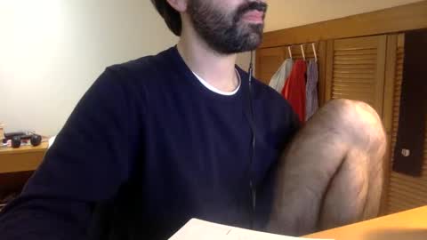 Tom A.    online show from January 2025 11:05:02 PM