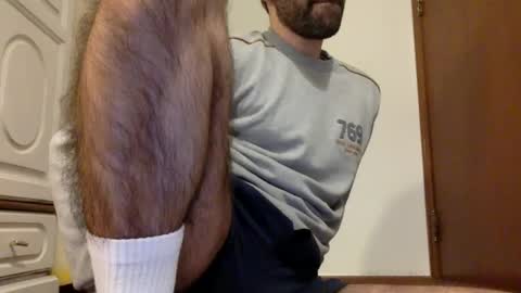 Tom A.    online show from February 2025 11:47:02 PM