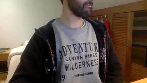 Tom A.    online show from February 2025 12:37:02 PM