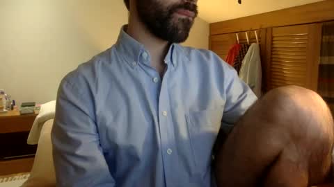 Tom A.    online show from March 2025 08:55:01 PM