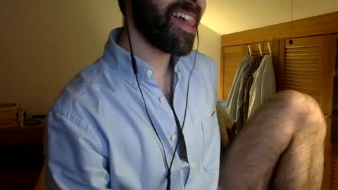 Tom A.    online show from March 2025 11:27:02 PM