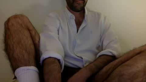 Tom A.    online show from November 2025 11:04:02 PM