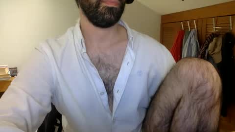 Tom A.    online show from November 2025 12:00:01 AM