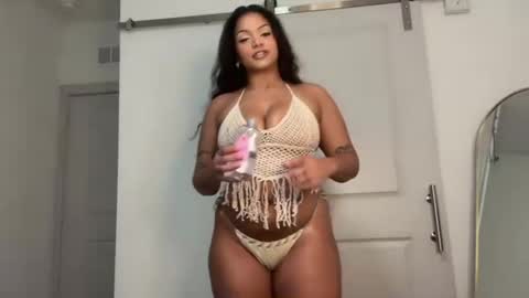 Jaz online show from December 2025 06:46:02 PM