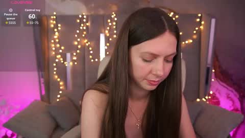 Lady Vi online show from June 2026 09:12:01 PM