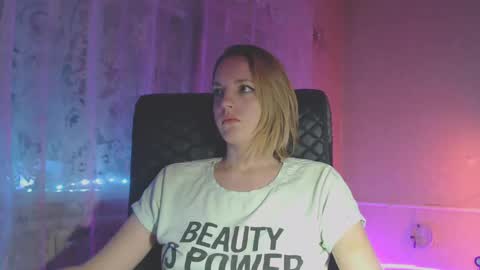 Snapshot of babymuro4ka chatting on January 2025 02:10:01 AM Sonya online show from January 2025 02:10:01 AM