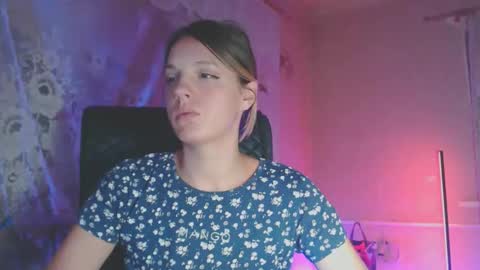 Snapshot of babymuro4ka chatting on September 2025 09:19:02 PM Sonya online show from September 2025 09:19:02 PM