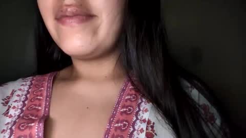 Snapshot of babyymango_ chatting on April 2026 09:11:02 AM Gisselle online show from April 2026 09:11:02 AM