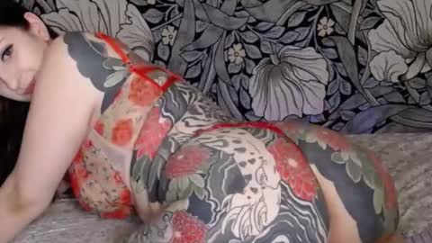 Ava online show from September 2025 08:56:01 PM