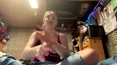 badazzcici online show from November 2025 03:38:02 AM