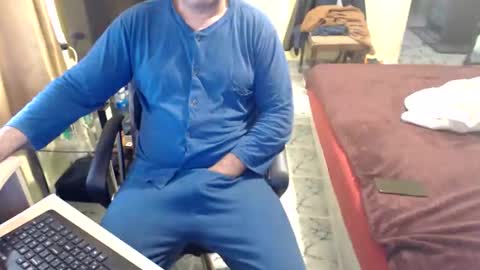 Snapshot of badbulgaro chatting on November 2025 02:41:01 PM badbulgaro online show from November 2025 02:41:01 PM