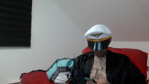 BadCouple  online show from January 2025 04:02:01 AM