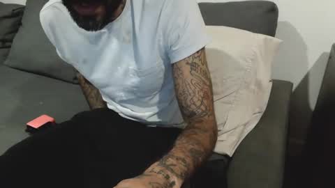 BadCouple  online show from October 2025 04:34:02 AM