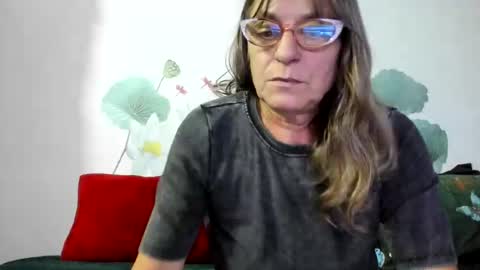 Gina online show from October 2025 03:45:01 PM